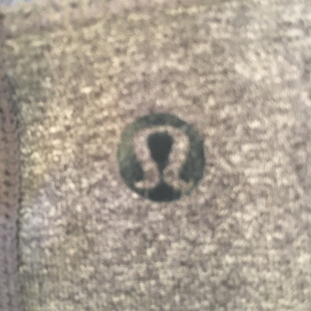 LuLulemon Capri work out pants.